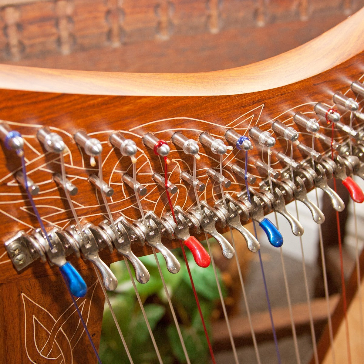 Roosebeck Pixie Celtic Harp 19-String, Chelby sharping levers and color-coded strings