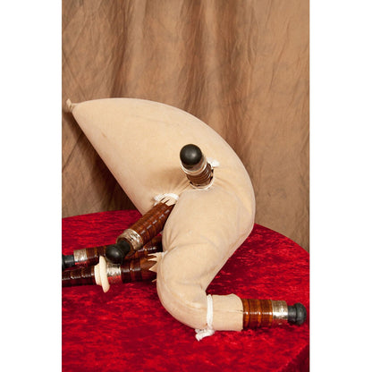 Rexine bag with contoured goose neck from the Roosebeck bagpipe