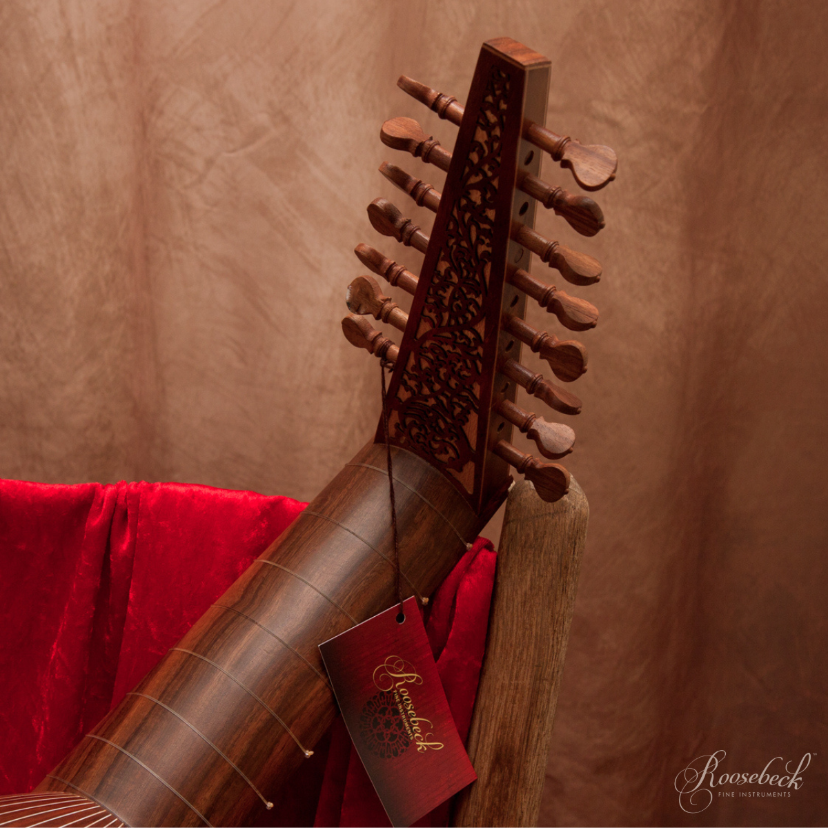 Roosebeck Deluxe Lute, 8-Course Pegbox