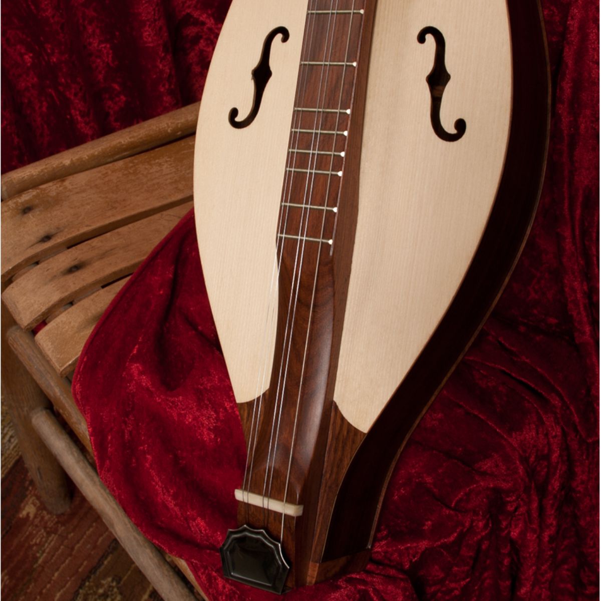 Roosebeck Grace Mountain Dulcimer 5-String Rosewood bottom front view