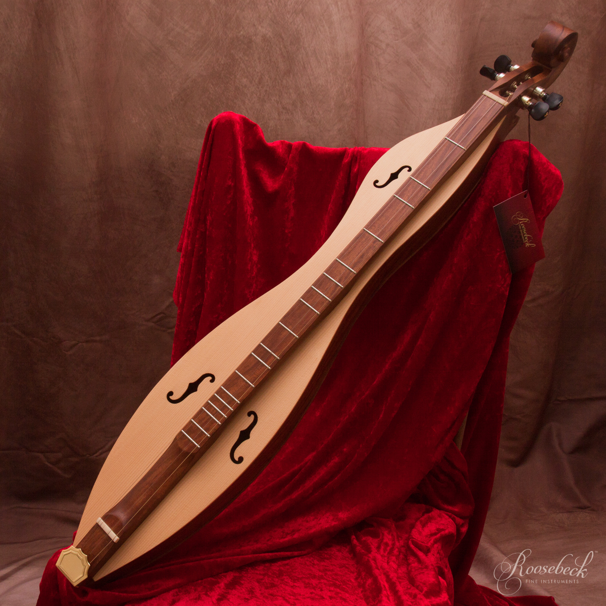Roosebeck Mountain Dulcimer Cutaway body view
