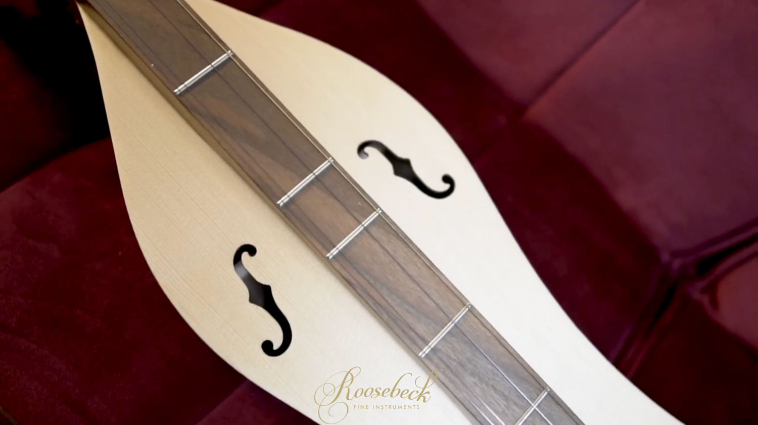 Roosebeck Grace Mountain Dulcimer close up
