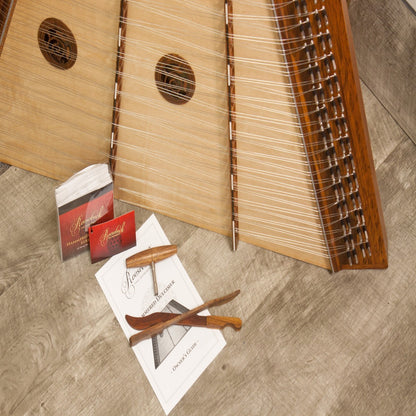 Roosebeck 16/15 Hammered Dulcimer with hammers and booklet