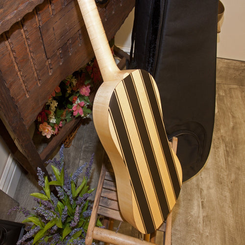 Roosebeck Renaissance Guitar 4-Course, striped back and neck
